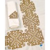 Nappe blanche avec broderie bronze